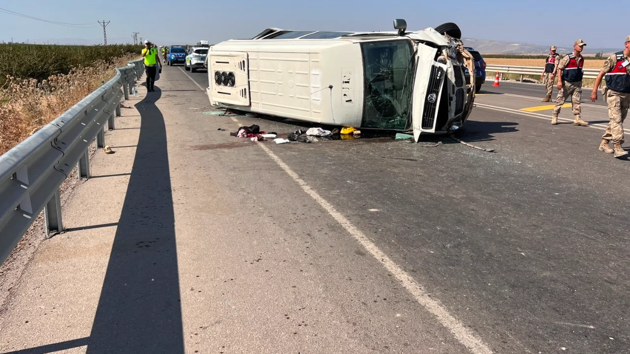 Trafik Kazasinda Agir Yaralanan Tarim Iscisi Hayatini Kaybetti Yenibakishaber