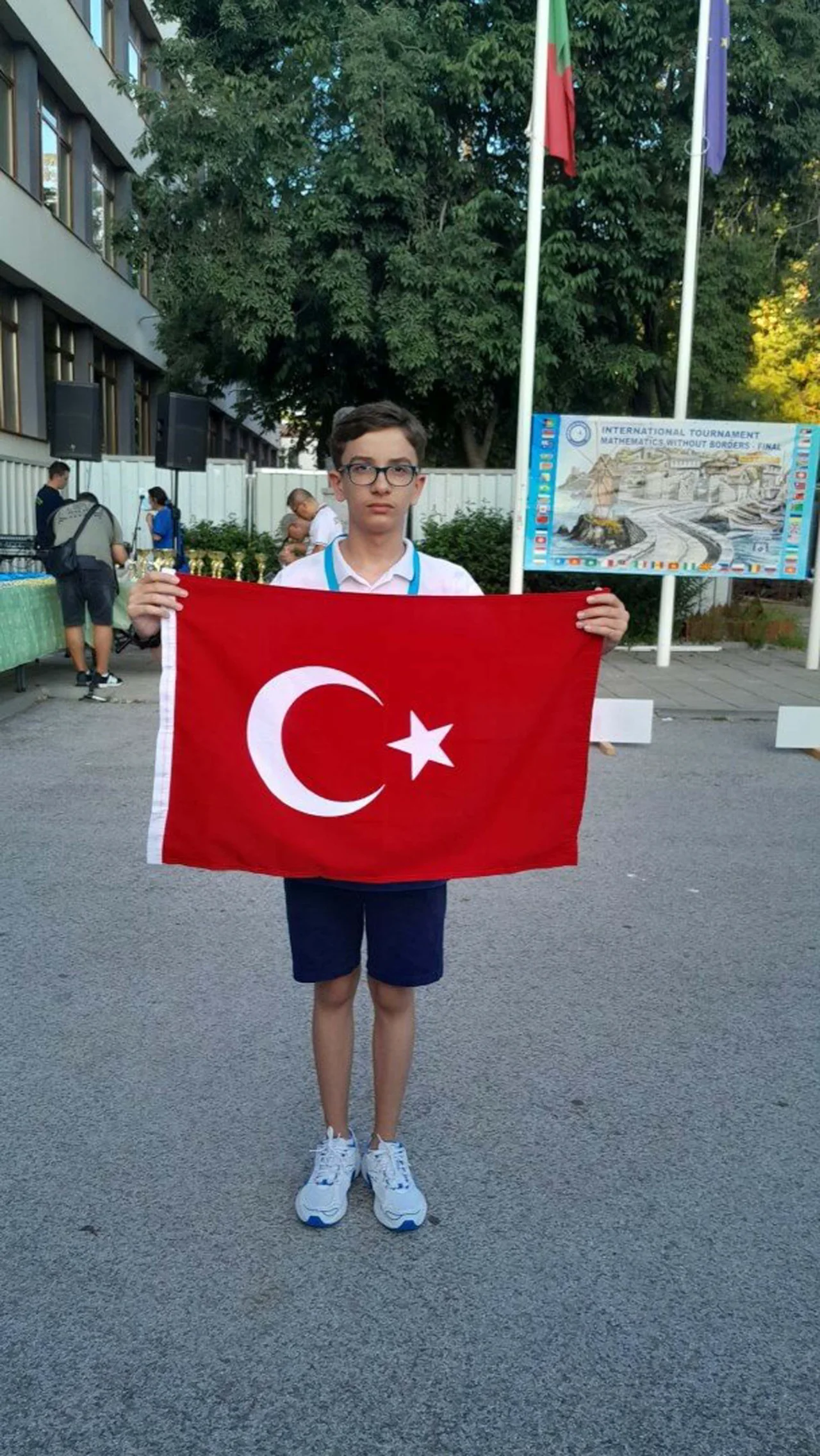 Uluslararasi Matematik Yarismasinda Mert E Altin Madalya Yenibakishaber (2)