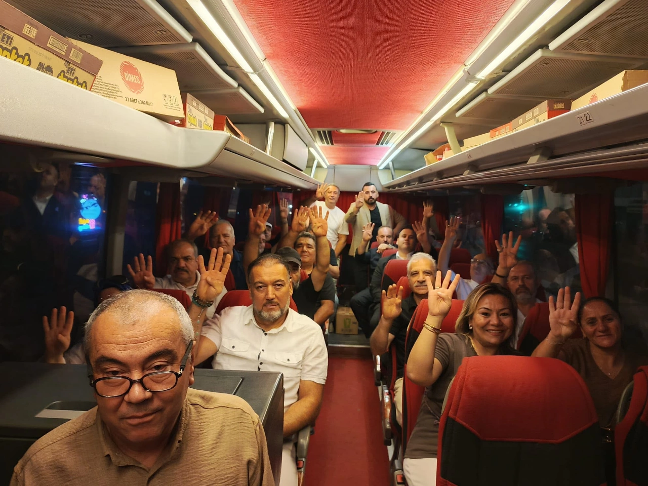 Ak Parti Izmir Den 25 Yenibakishaber (1)