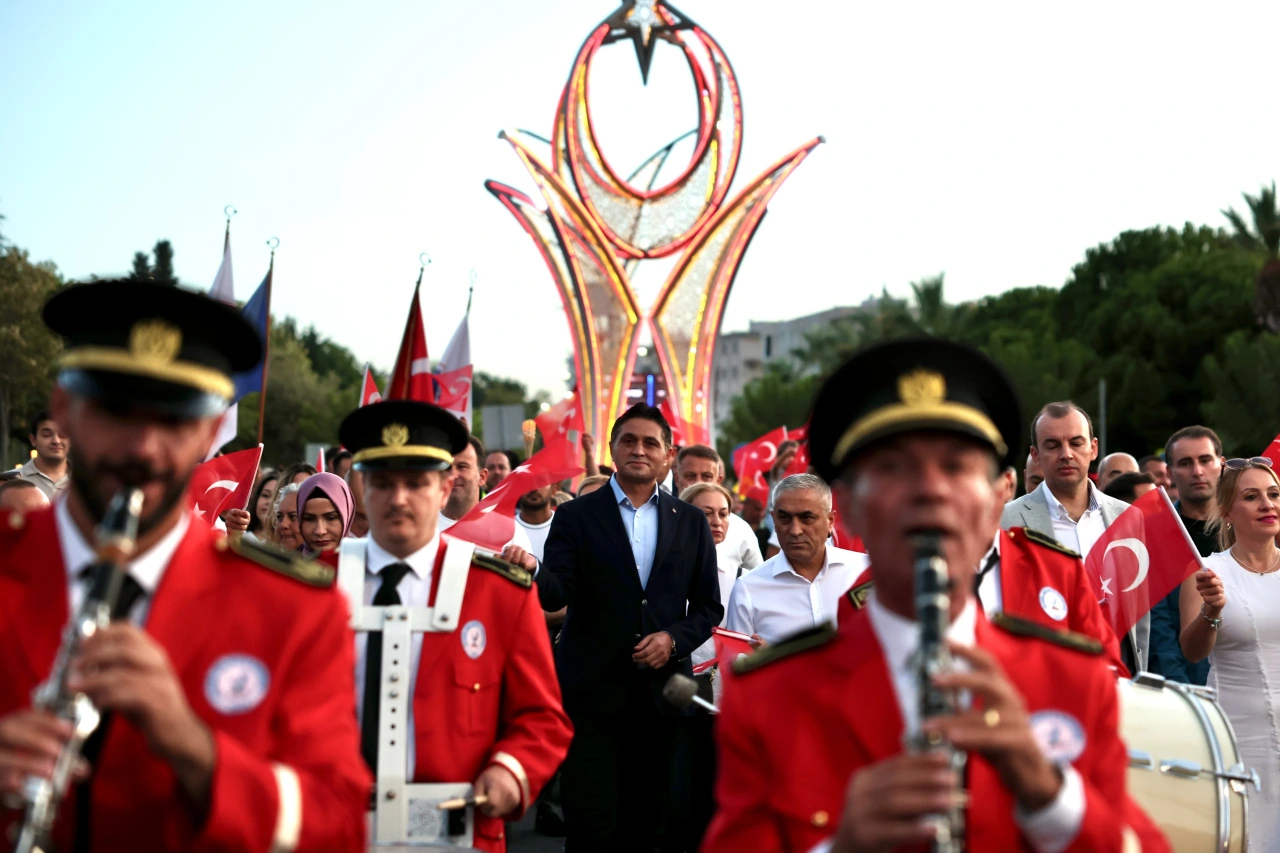 Aliaga Sanat Gunleri Finaline Ozcan Deniz Damgasi Yenibakishaber (2)