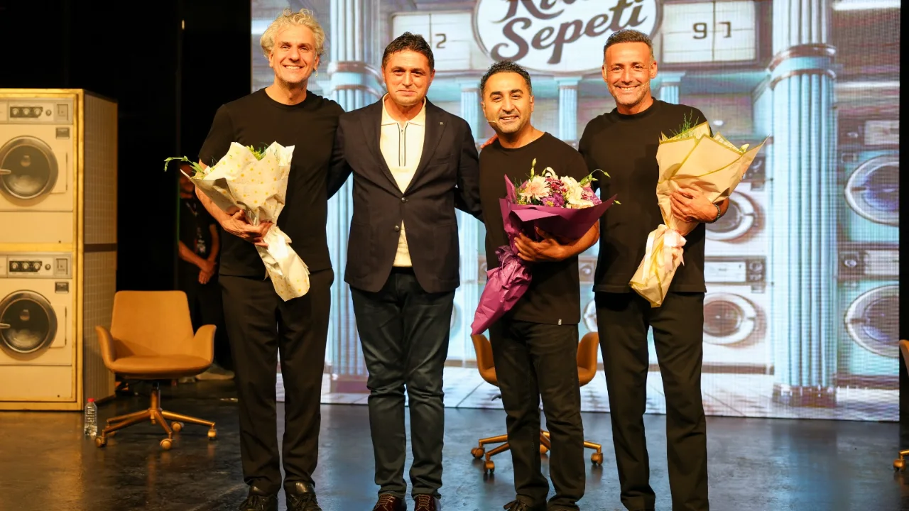 Aliaga Sanat Gunleri Nde Goksel Den Unutulmaz Konser Yenibakishaber (4)