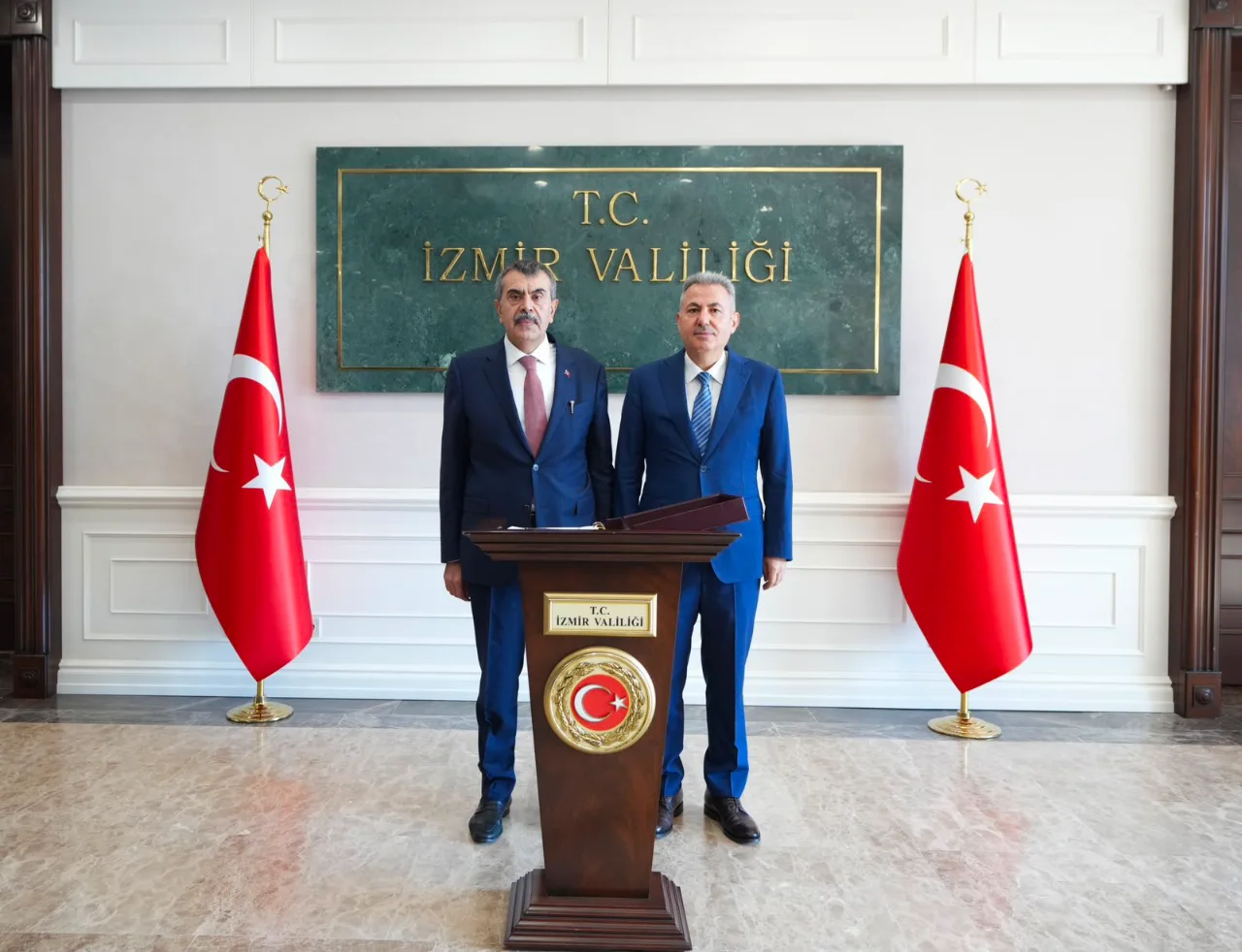 Bakan Yusuf Tekin Izmir D Yenibakishaber