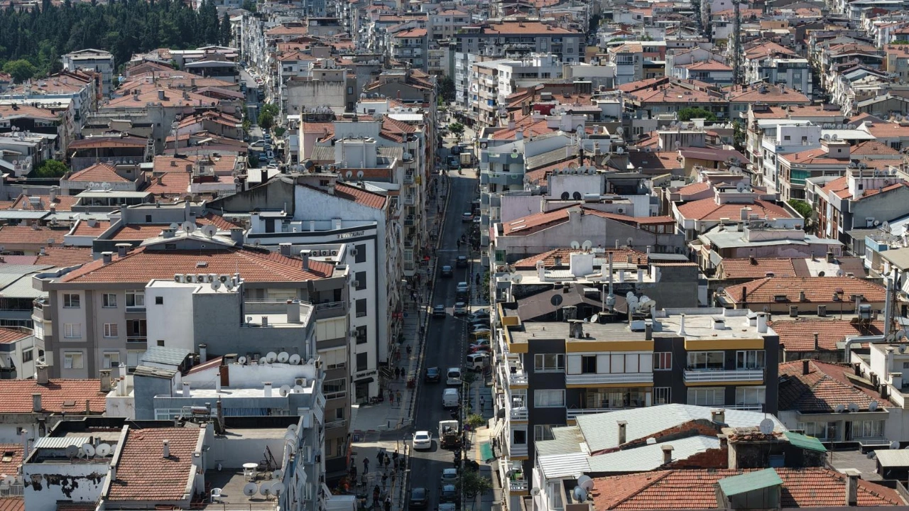 Balcovada Asfalt Mesaisi Caddeler Yeni Gorunume Kavustu Yenibakishaber (2)