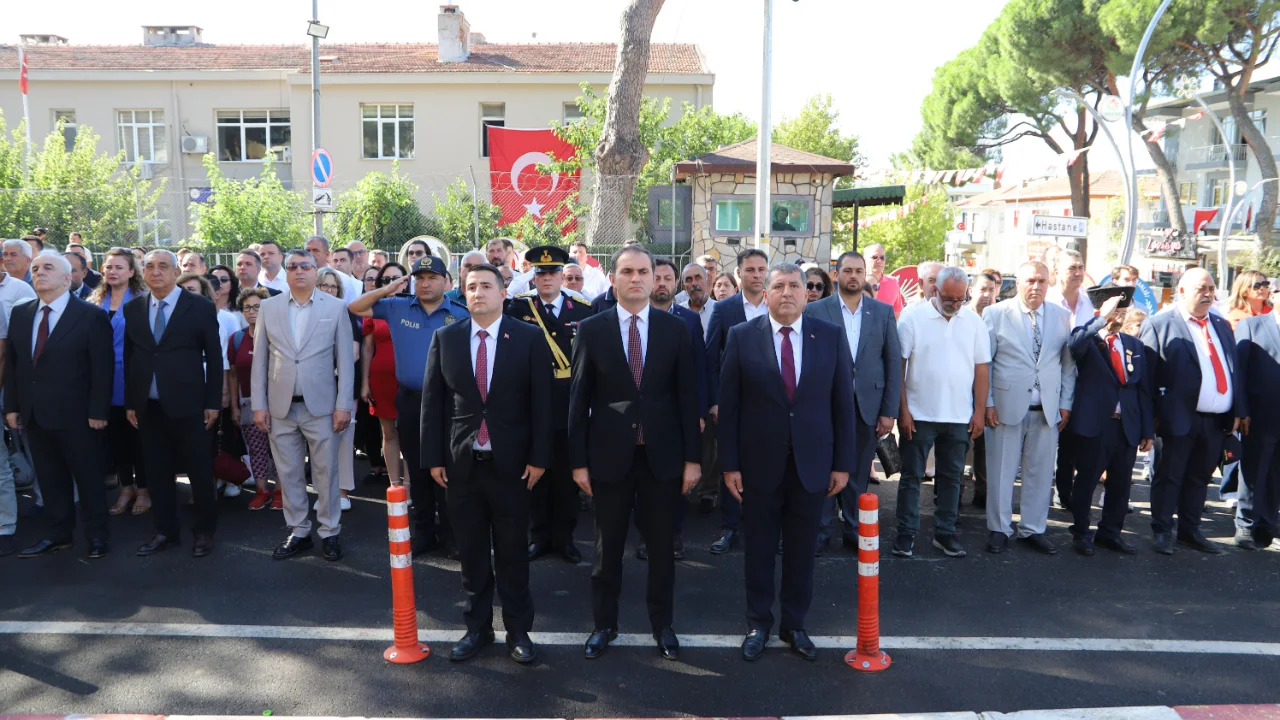 Bayindir Da Zafer Bayrami Coskusu Yenibakishaber (2)