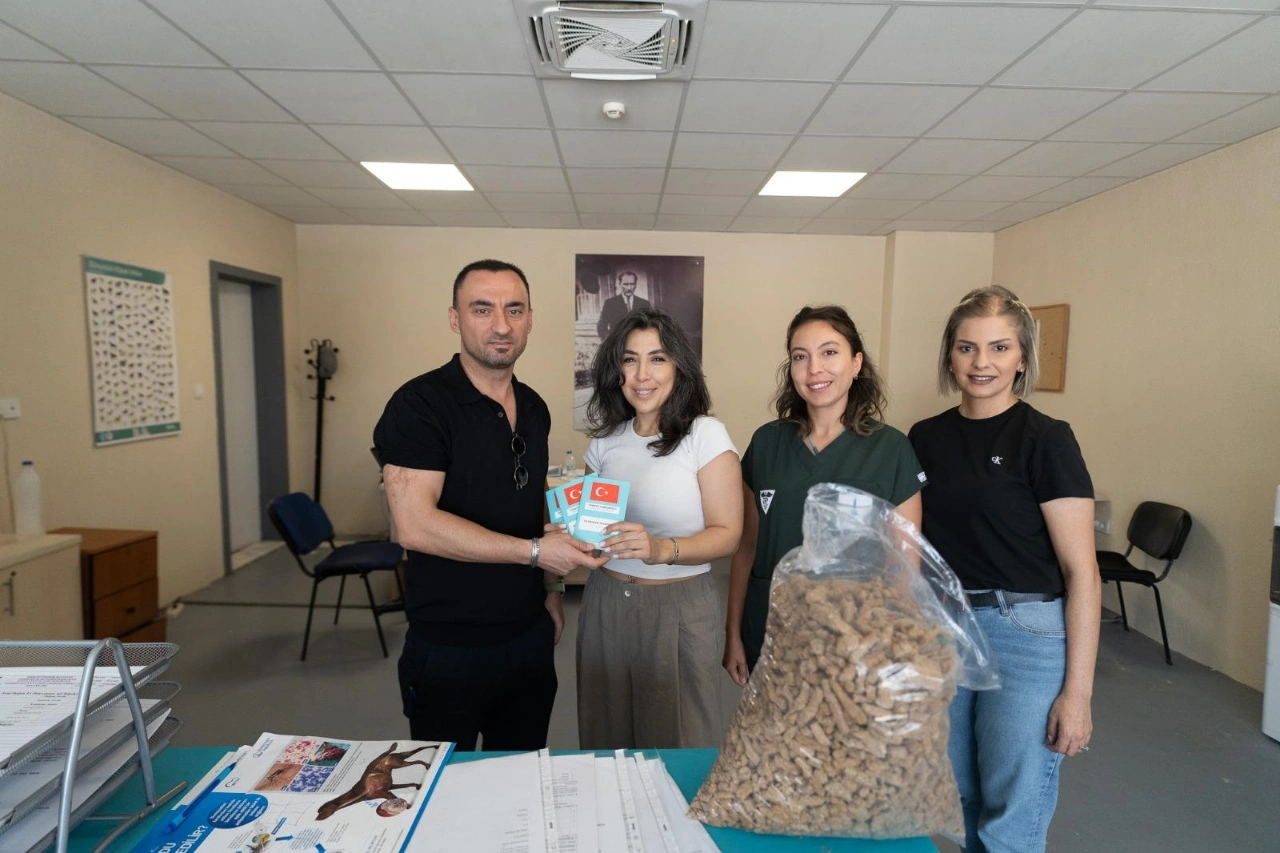 Bir Proje Uc Dost Hic Kopmayan Bag Patili Dostlar Is Basinda Yenibakishaber