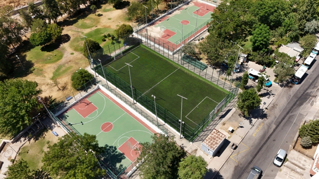 Bornovada Spor Hamlesi Bes Tesis Yenilendi Yeni Sahalar Yolda Yenibakishaber