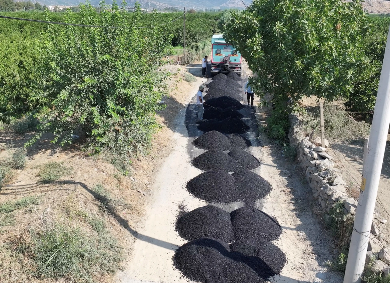 Efes Selcukta 40 Yildir Beklenen Yol Yenileniyor Yenibakishaber