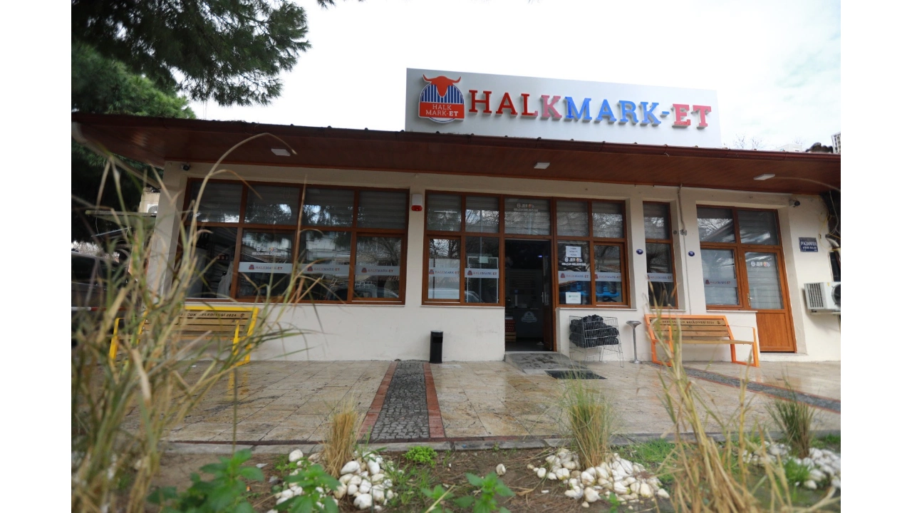 Efes Selcukta Gida Dayanismasi Halk Mark Et Ile Suruyor Yenibakishaber (1)