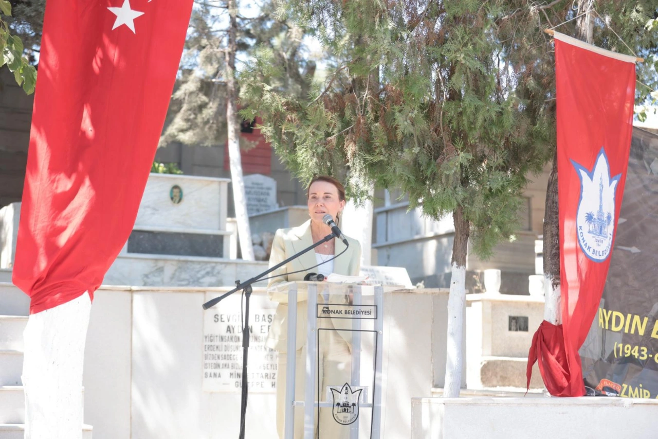 Efsane Baskan Aydin Erten Icin Gultepede Anma Toreni Yenibakishaber (2)