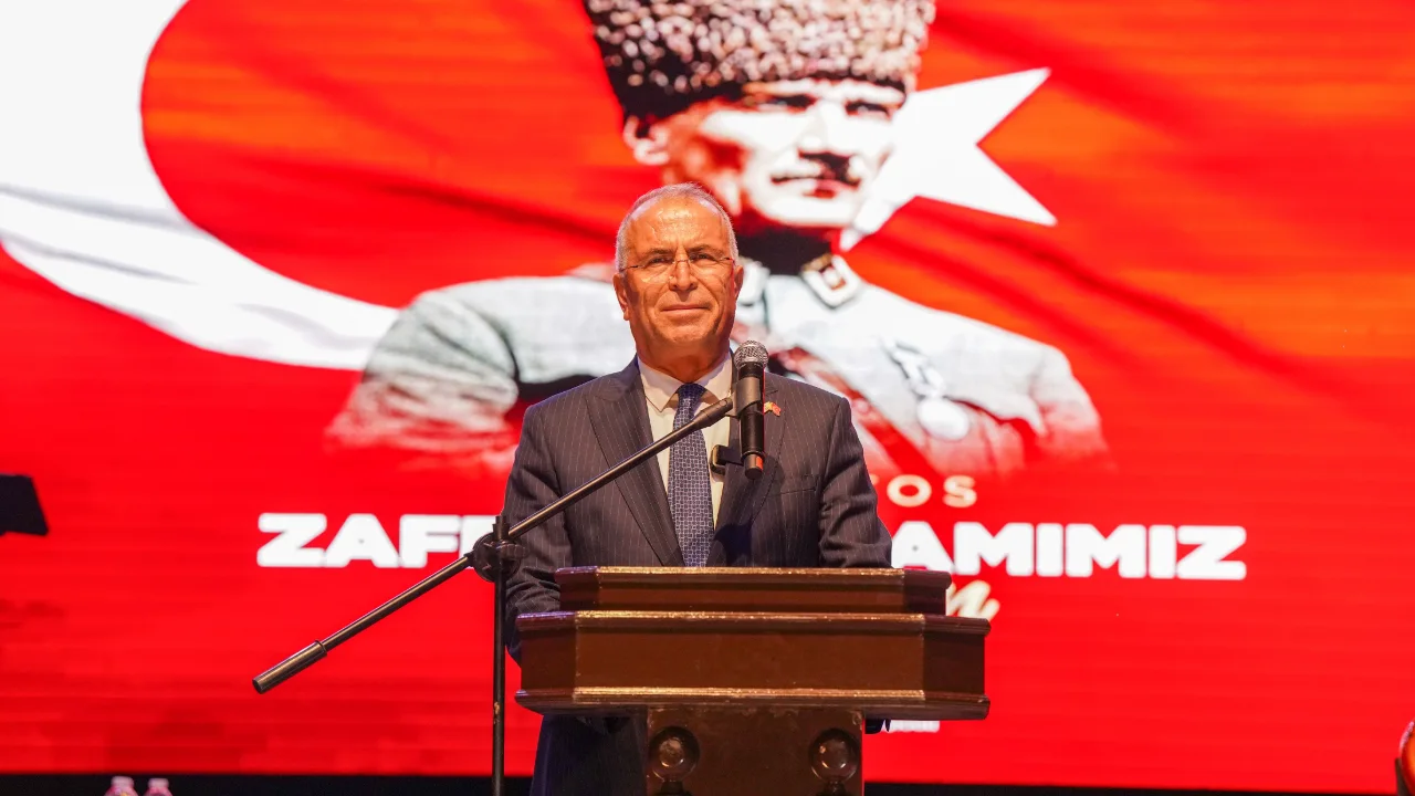 Gaziemir De 30 Agustos Coskusu Yenibakishaber