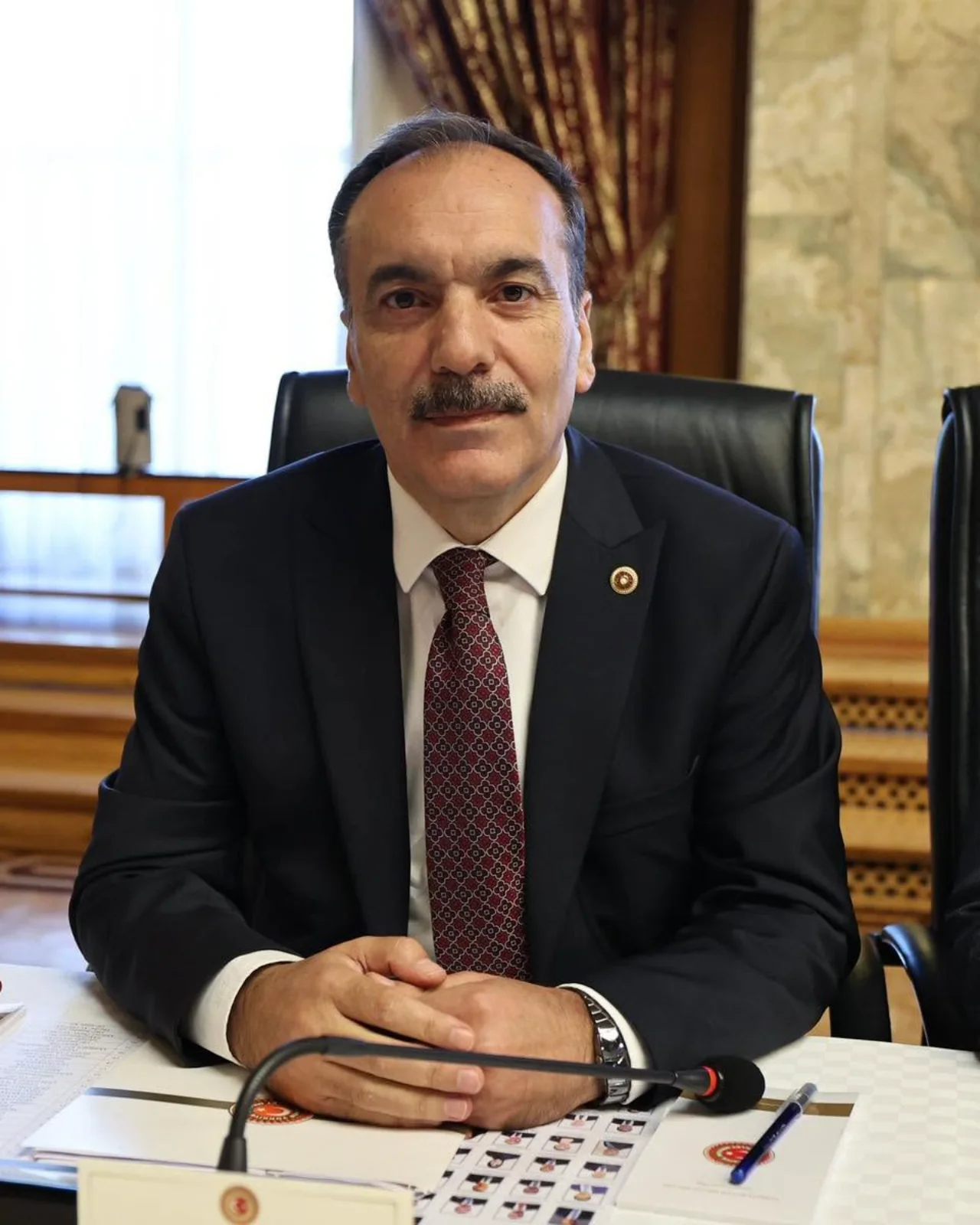 Izmir De Bir Milletvekili Ak Parti Ye Geciyor Yenibakishaber