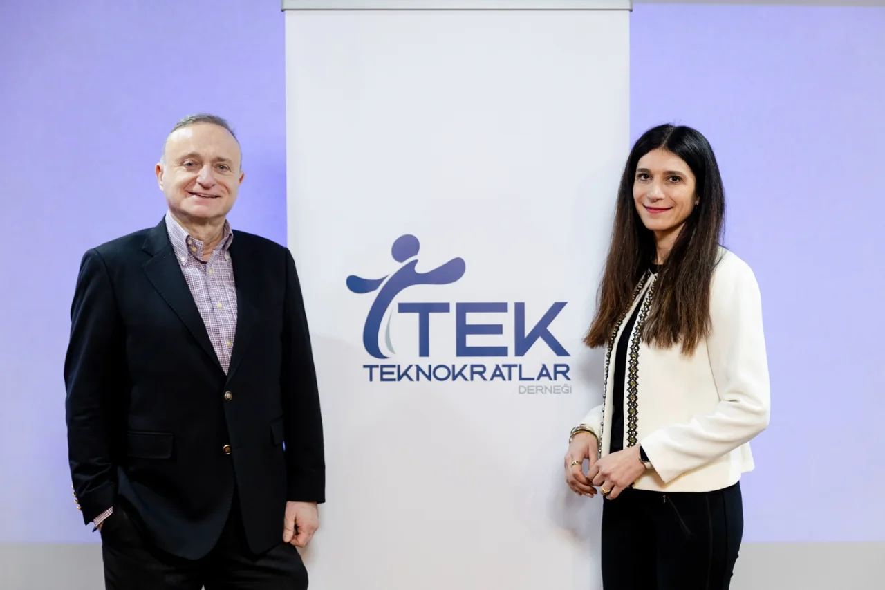 Izmirli Unlu Girisimci Teknokratlar Dernegi Nin Es Baskani Oldu Yenibakishaber (2)