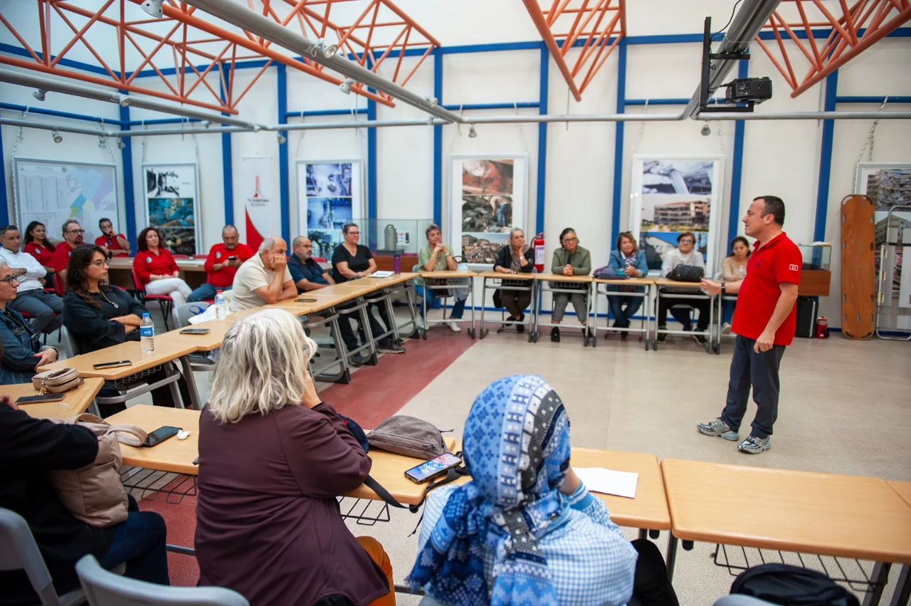 Karsiyaka Da Afetlere Hazirlik Seferberligi Buyuyor Yenibakishaber (4)