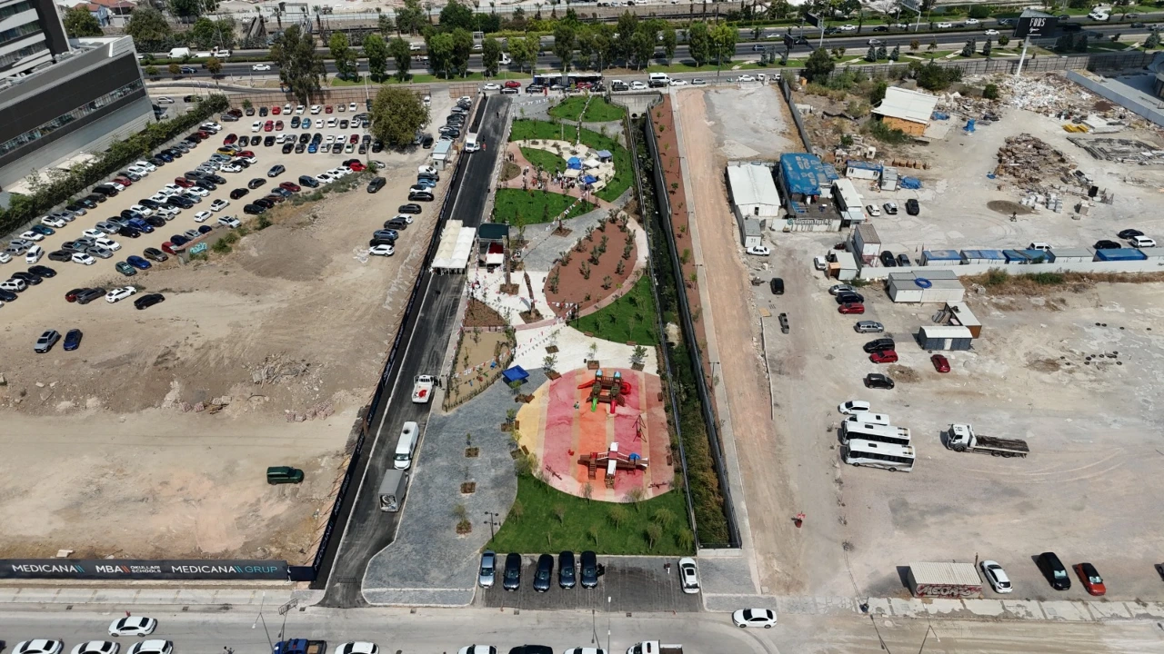 Konakta 6 Bin Metrekarelik Yeni Park Hizmete Acildi Yenibakishaber (1)