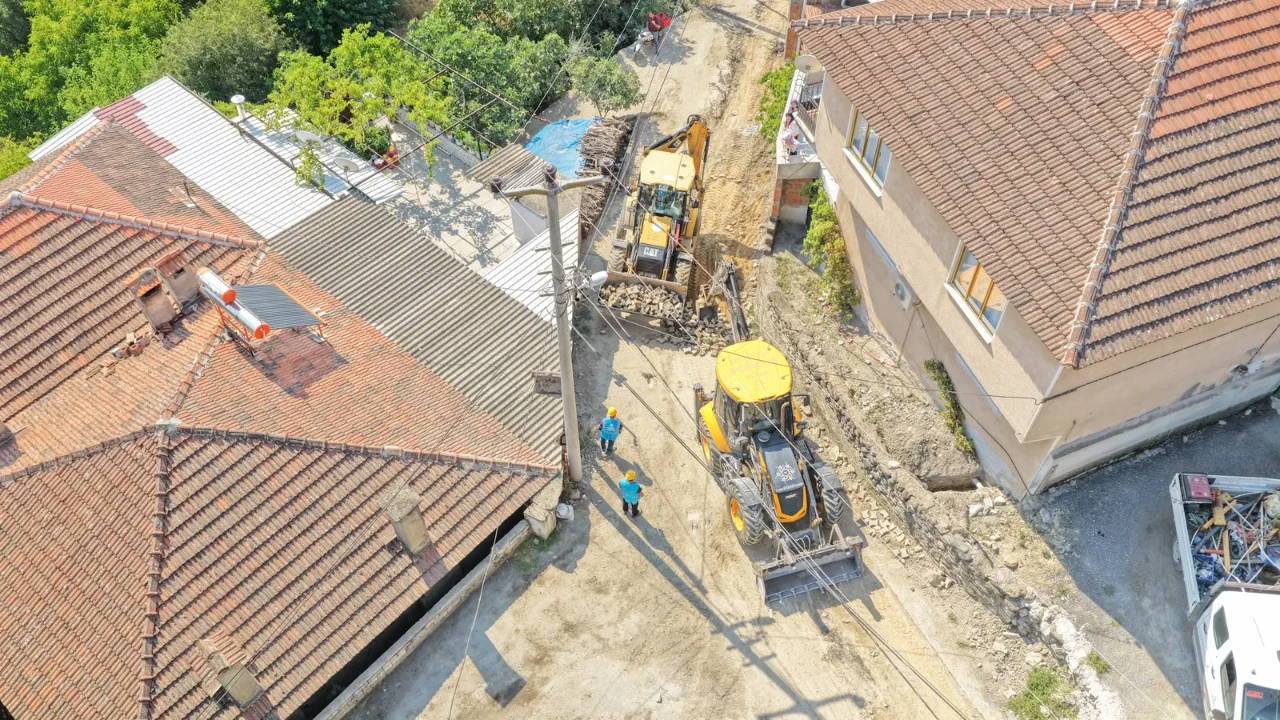 Kosk Te Icme Suyu Hatti Yenileniyor Yenibakishaber