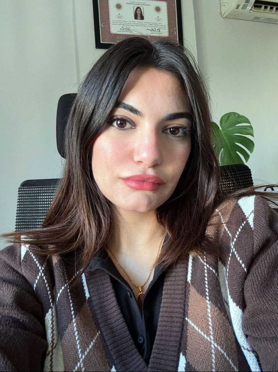 Kutuya Yaren Nur Kaplan