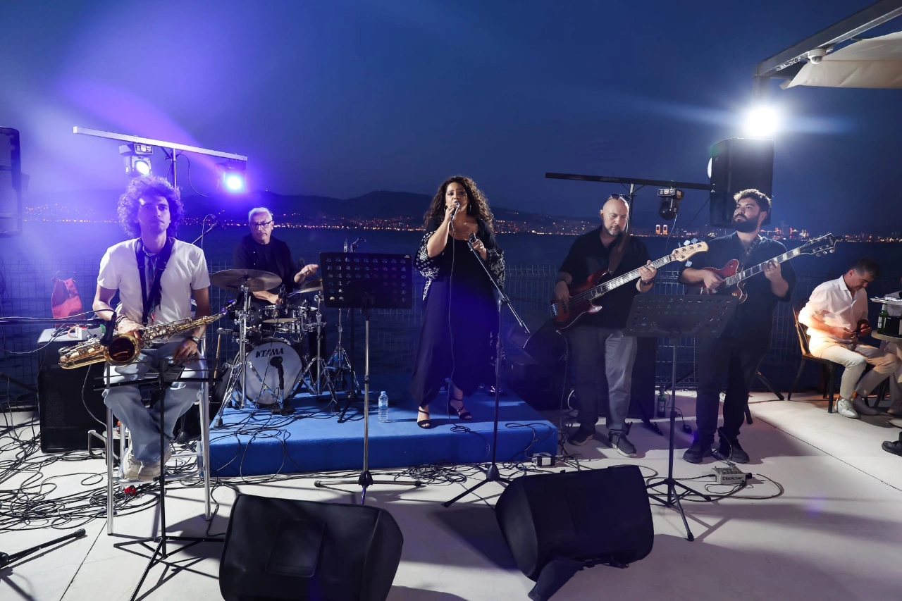 Marina Geceleri Patika Rebetika Konseriyle Devam Ediyor Yenibakishaber