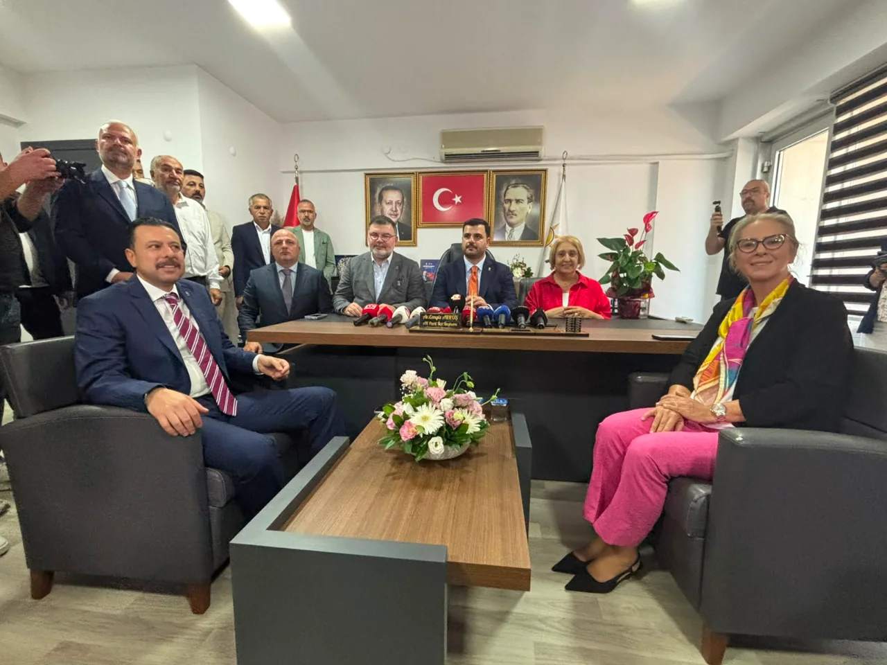Menderes Te Inan Dan Dikkat Ceken Aciklama Ilkay Cicek Partimize Katilmak Icin Talepte Bul Yenibakishaber (1)