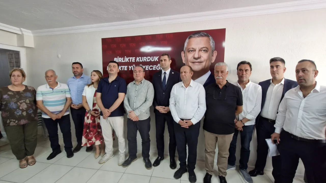 Mendereste Chp Ve Yeni Parti Baskanvekili Secimi Icin Uzlasi Yapti