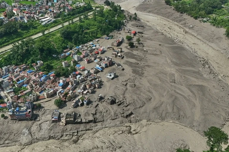 Nepalde Sel Felaketinin Bilancosu Agirlasiyor 389 Olu 17 Binden Fazla Cocuk Risk Altinda