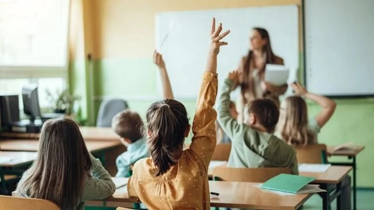 Okullarda Yeni Donem Cocuklar Icin Kural Mi Kaygi Mi Yenibakishaber (1)