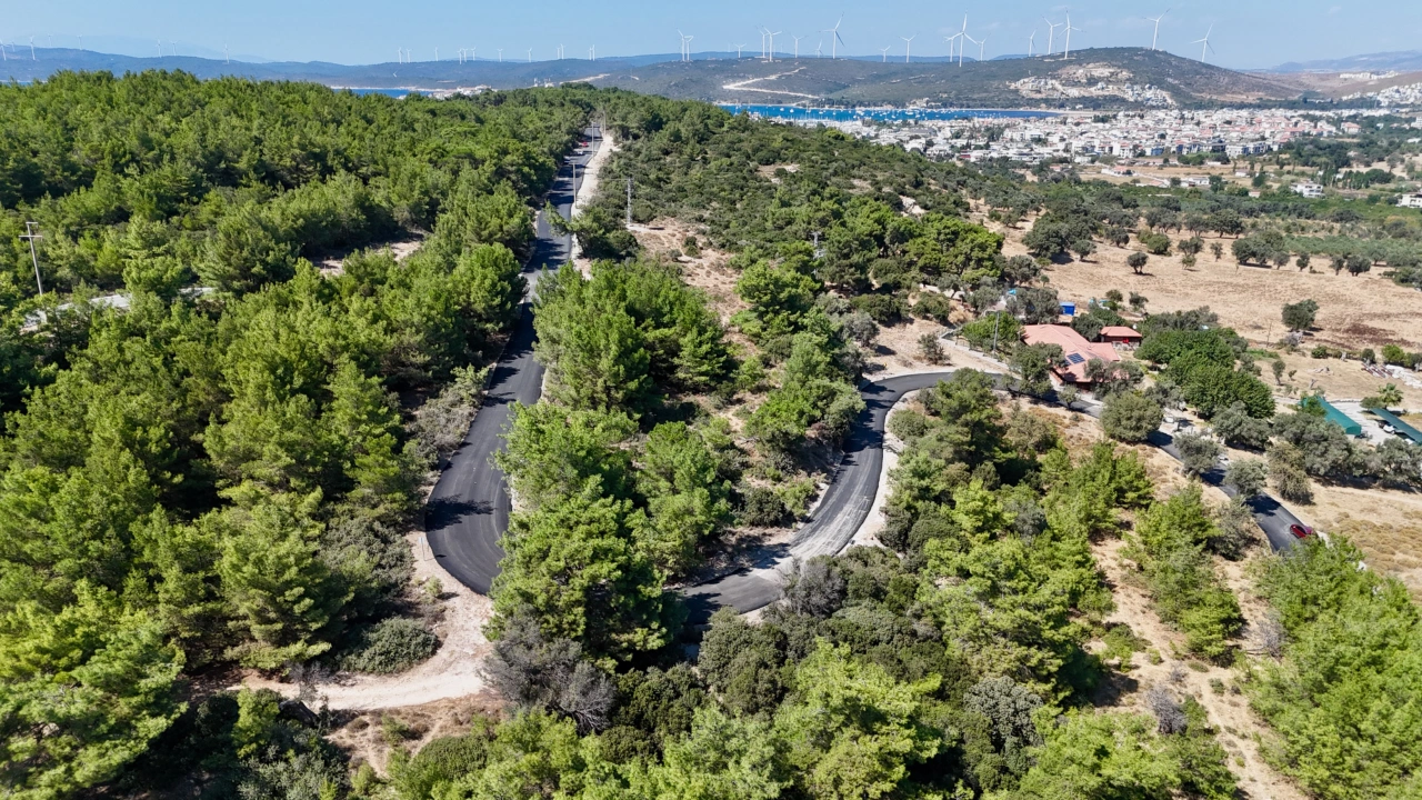 Seferihisarda Yol Seferberligi Sira Teos Caddesinde Yenibakishaber