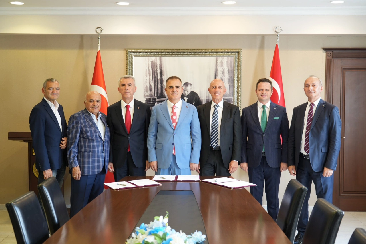 Turgutreiste Yeni Egitim Yatirimi Icin Imzalar Atildi Yenibakishaber