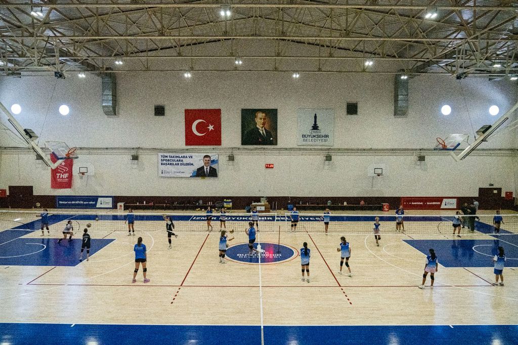 Yaz Spor Okullarinda Voleybol Ilgisi (4)