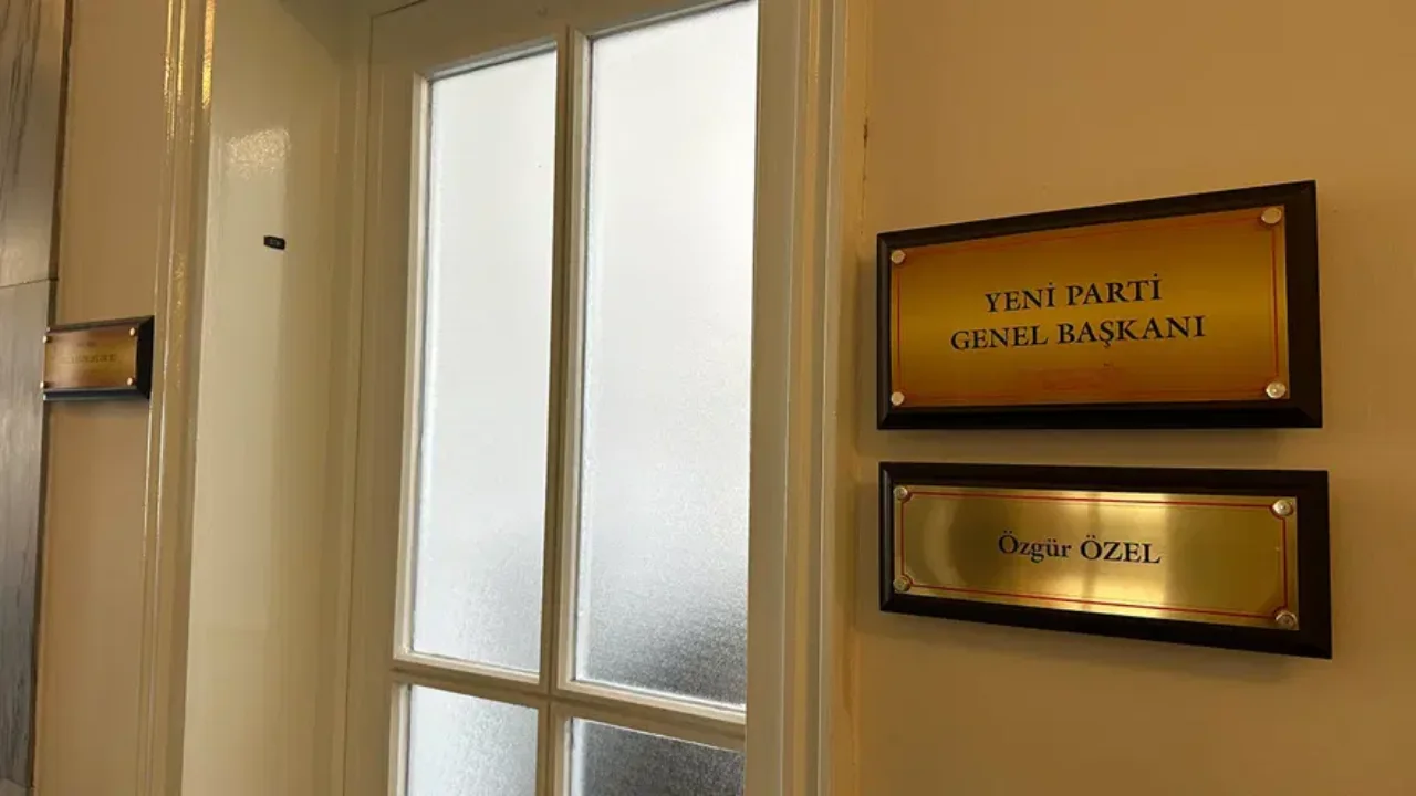 Yeni Parti Ile Chp Mecliste Ayni Koridorda Calisacak