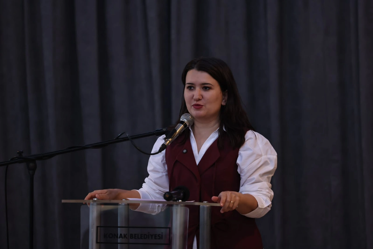 Yeni Parti Izmirden Roman Soykirimi Anma Etkinligi Yenibakishaber (2)