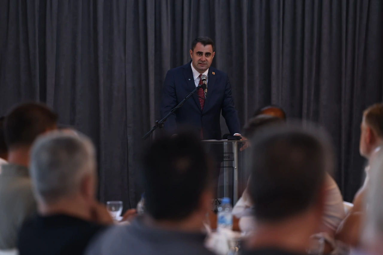Yeni Parti Izmirden Roman Soykirimi Anma Etkinligi Yenibakishaber