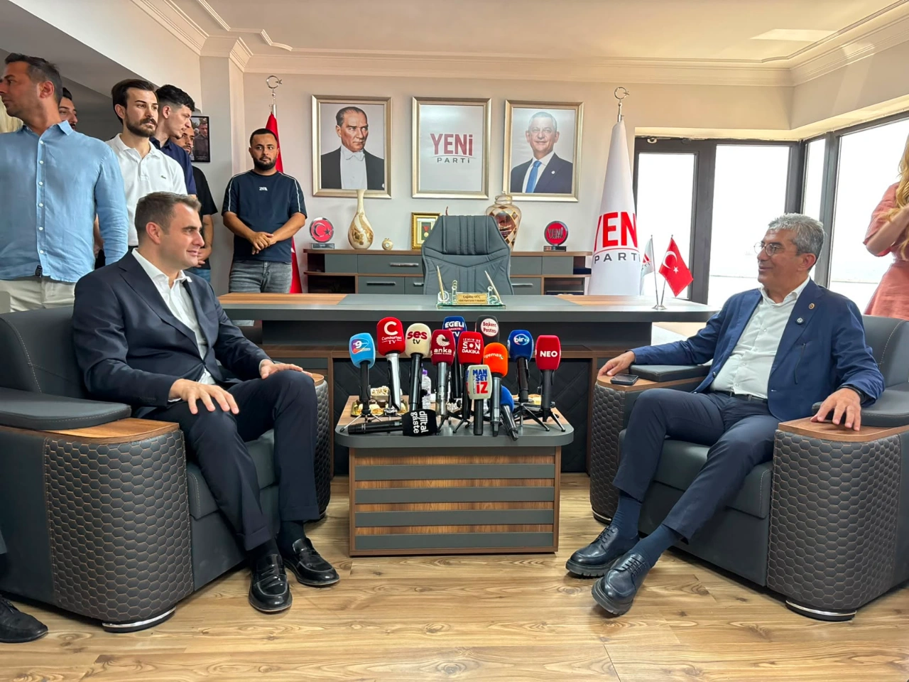 Yeni Partili Gunaydin Izmirden Sandiga Haziriz Mesaji Verdi Yenibakishaber (1)