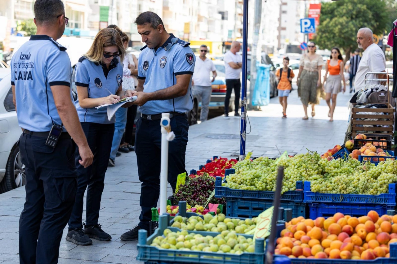 Zabita Ekipleri Sahaya Cikti Kaldirim Isgallerine Gecit Yok Yenibakishaber