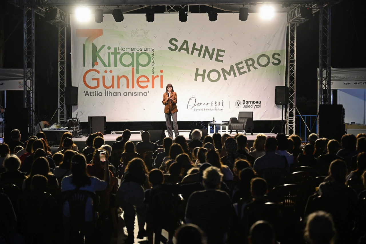 7 Homeros Kitap Gunleri Kapilarini Coskuyla Acti Yenibakishaber (2)