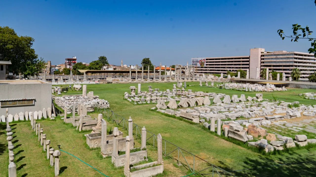 Agora Yenibakishaber (1)