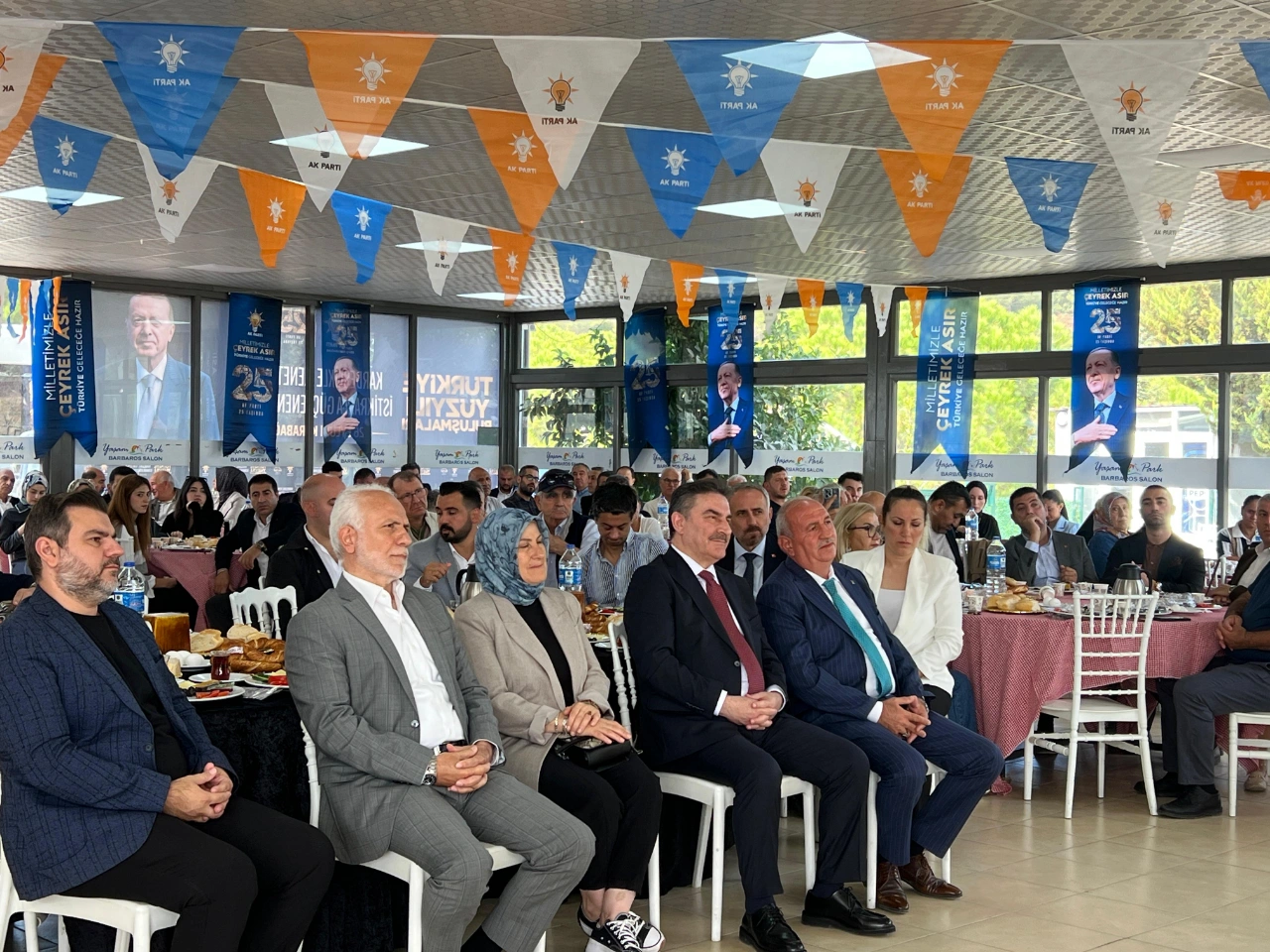 Ak Parti Karabaglarda Vefa Bulusmasi Yenibakishaber (1)