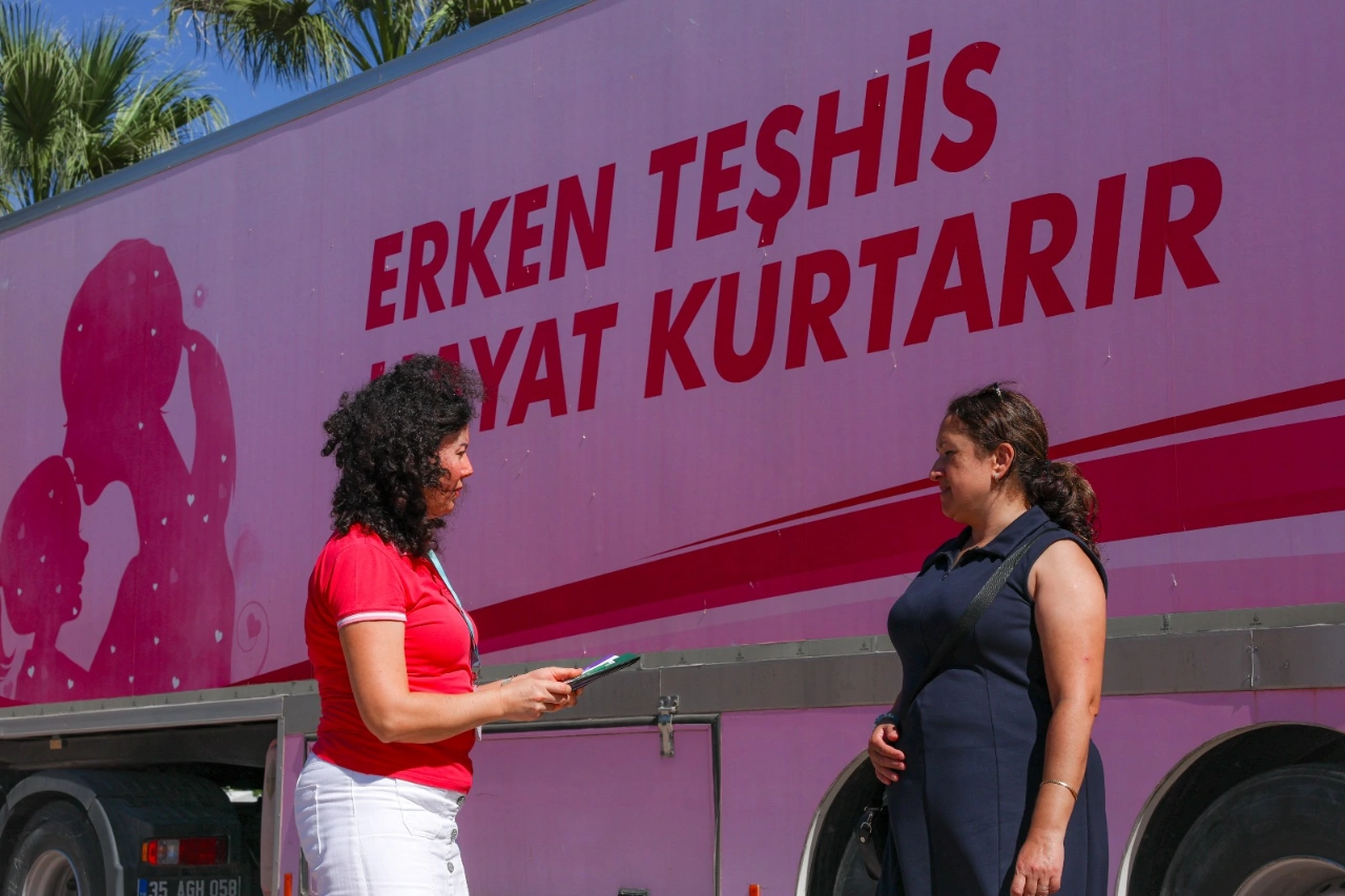 Aliagada Ucretsiz Kanser Taramasi Pembe Prenses Hizmette Yenibakishaber