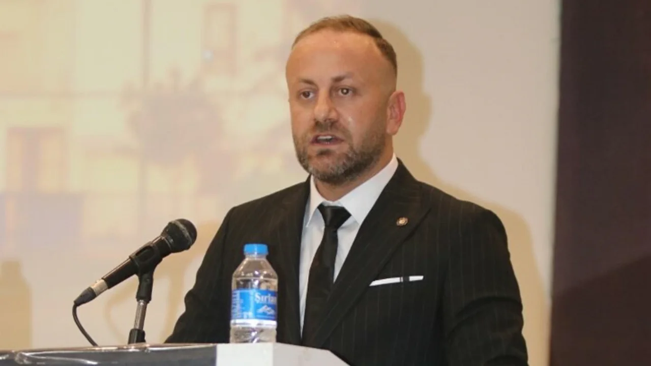 Altay’da Sinan Kanlı’dan başkanlık için dönüş sinyali