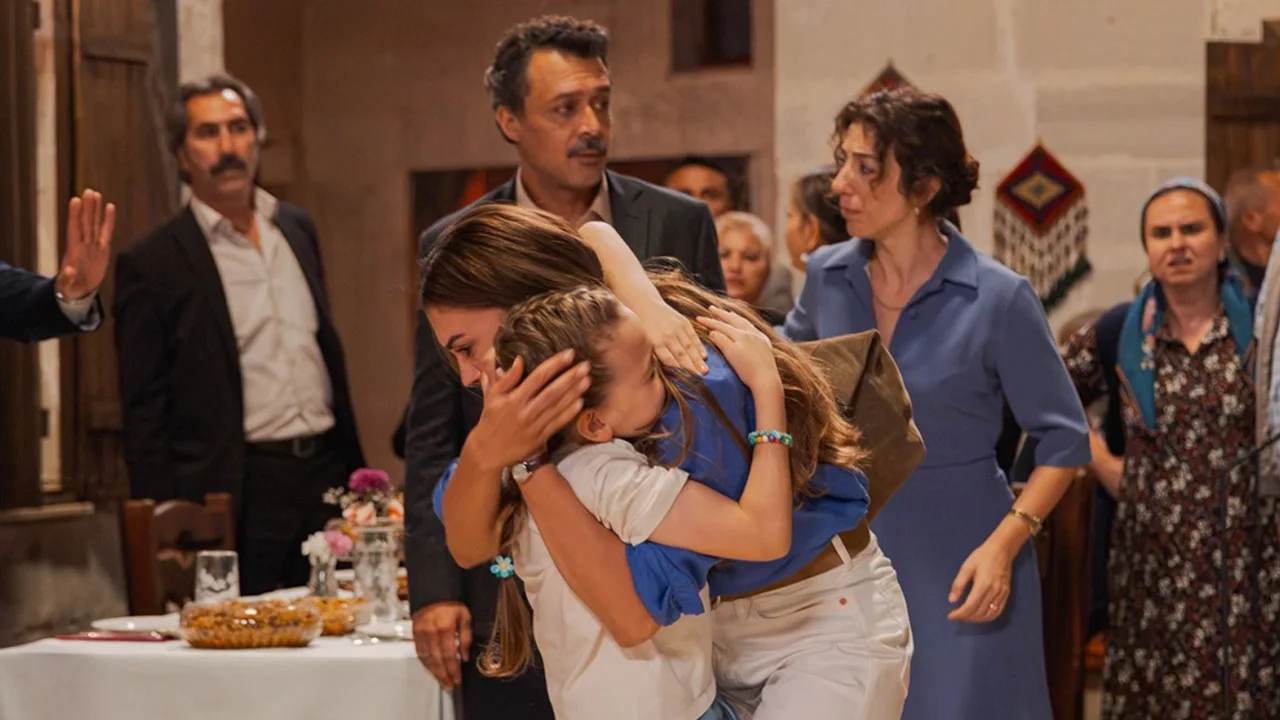 Anne Yarisi Dizisi Izmir Sahneleriyle Begeni Topladi (4)