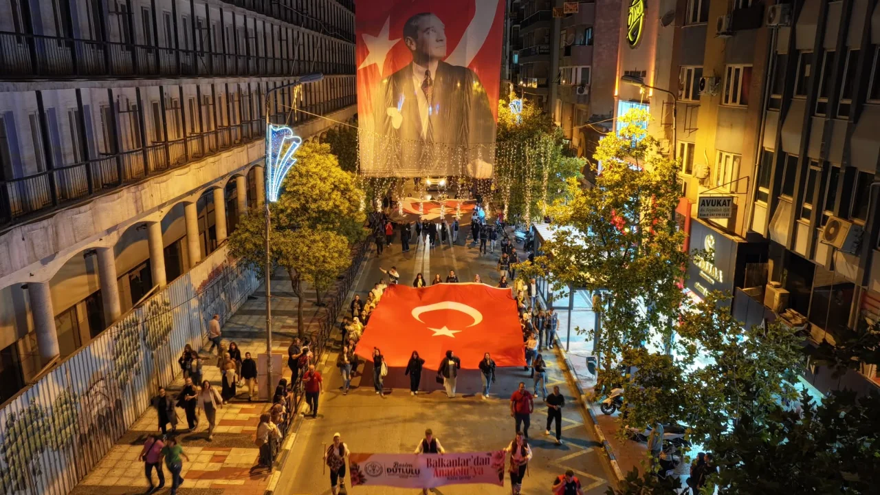 Balkanlardan Anadolu Ya Kultur Senligi Nde Candan Ercetin Coskusu 14 Yenibakishaber