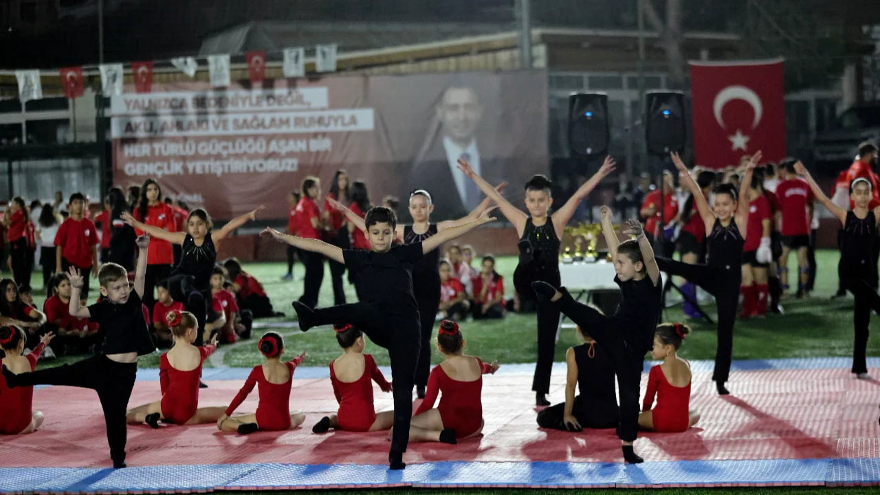 Bayrakli Da Spor Sezonu Coskuyla Basladi 2 Yenibakishaber