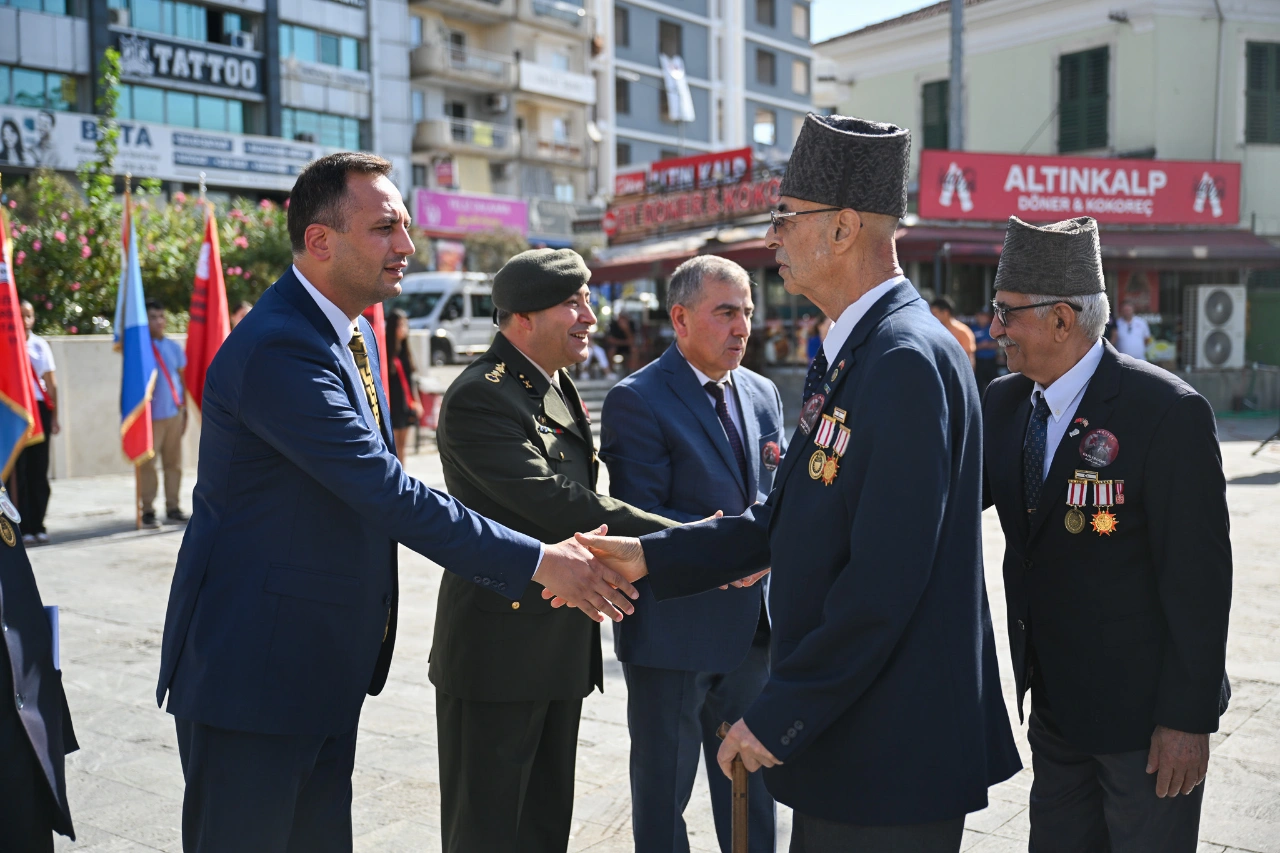 Bornovada Gaziler Gunu Torenle Kutlandi Yenibakishaber