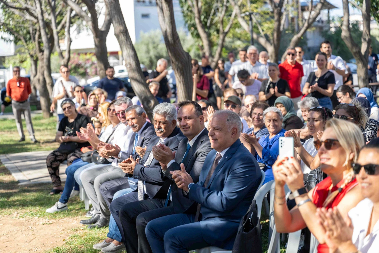 Bornovada Iki Yeni Kent Bostani Uretime Acildi Yenibakishaber