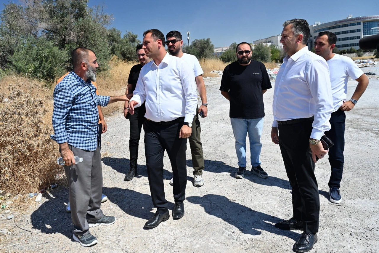 Bornovada Kacak Molozla Mucadele Kamerali Takip Donemi Basliyor Yenibakishaber