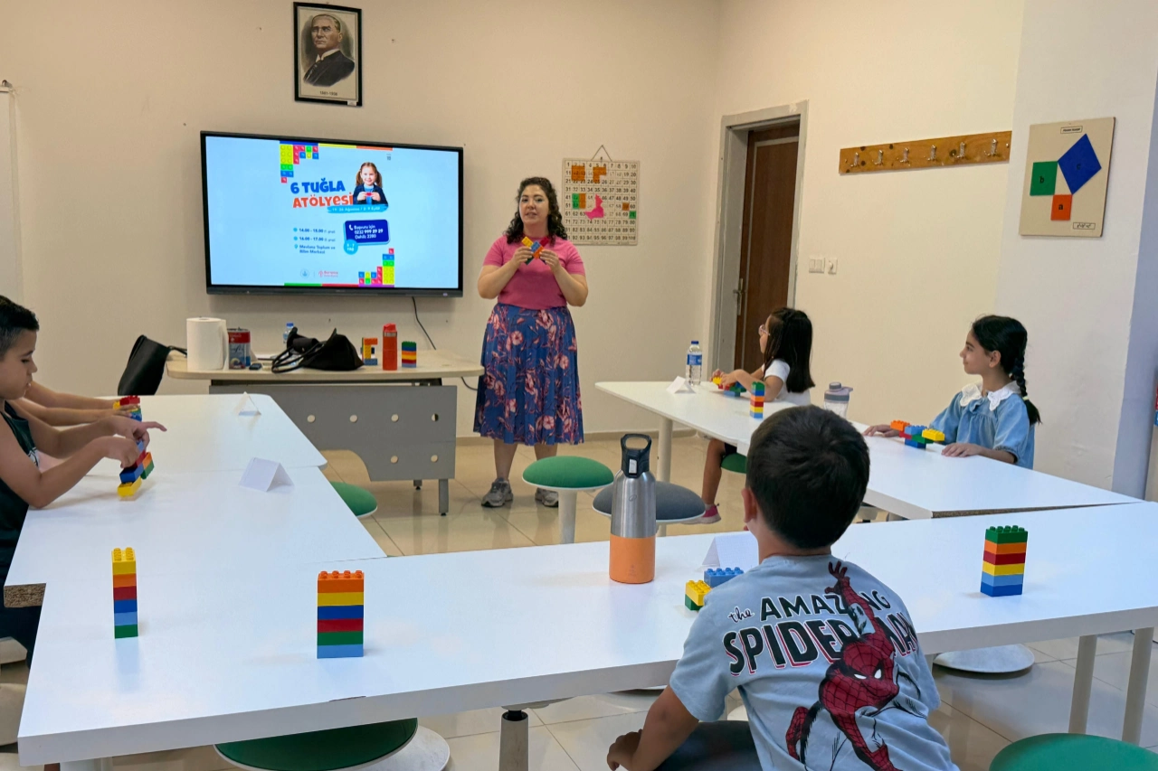 Bornovali Minikler Lego Atolyesinde Gelecegi Tasarladi Yenibakishaber