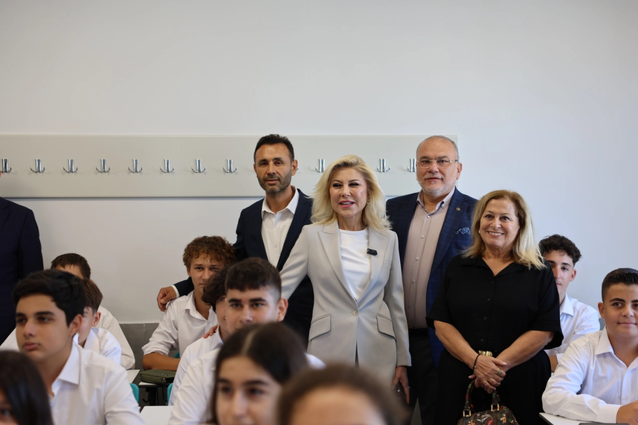 Bursali Izmirin Cocuklari Turkiye Yuzyilini Insa Edecek Yenibakishaber (1)
