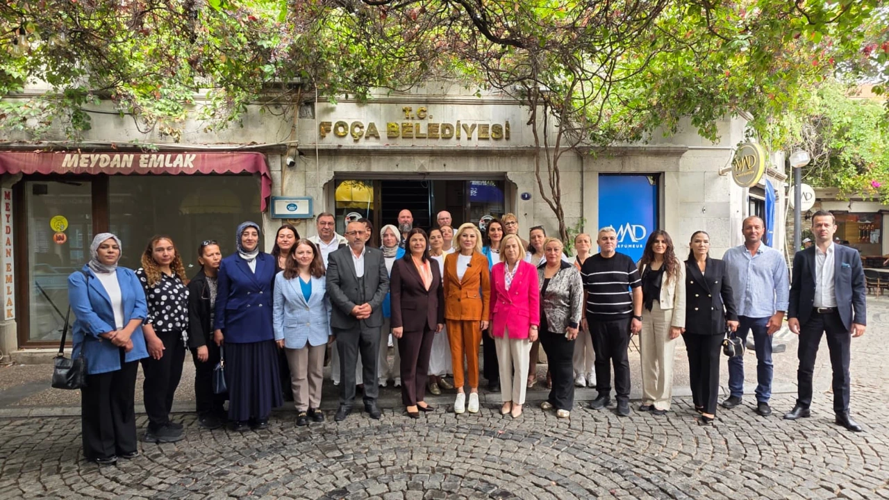 Bursalidan Foca Ziyareti Destegimiz Her Zaman Yanlarinda Yenibakishaber