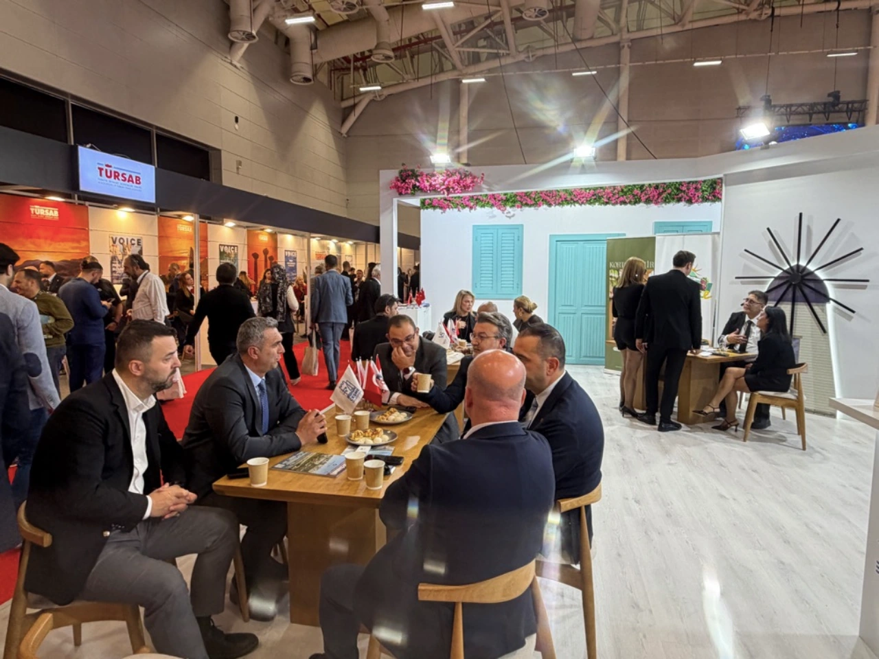 Cesmenin Turizm Degerleri Istanbulda Vitrine Cikti Yenibakishaber (2)