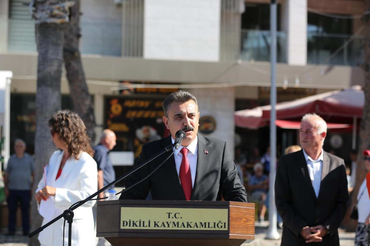 Dikilide 14 Eylul Kutlamalari Meydanlara Tasindi Yenibakishaber (1)