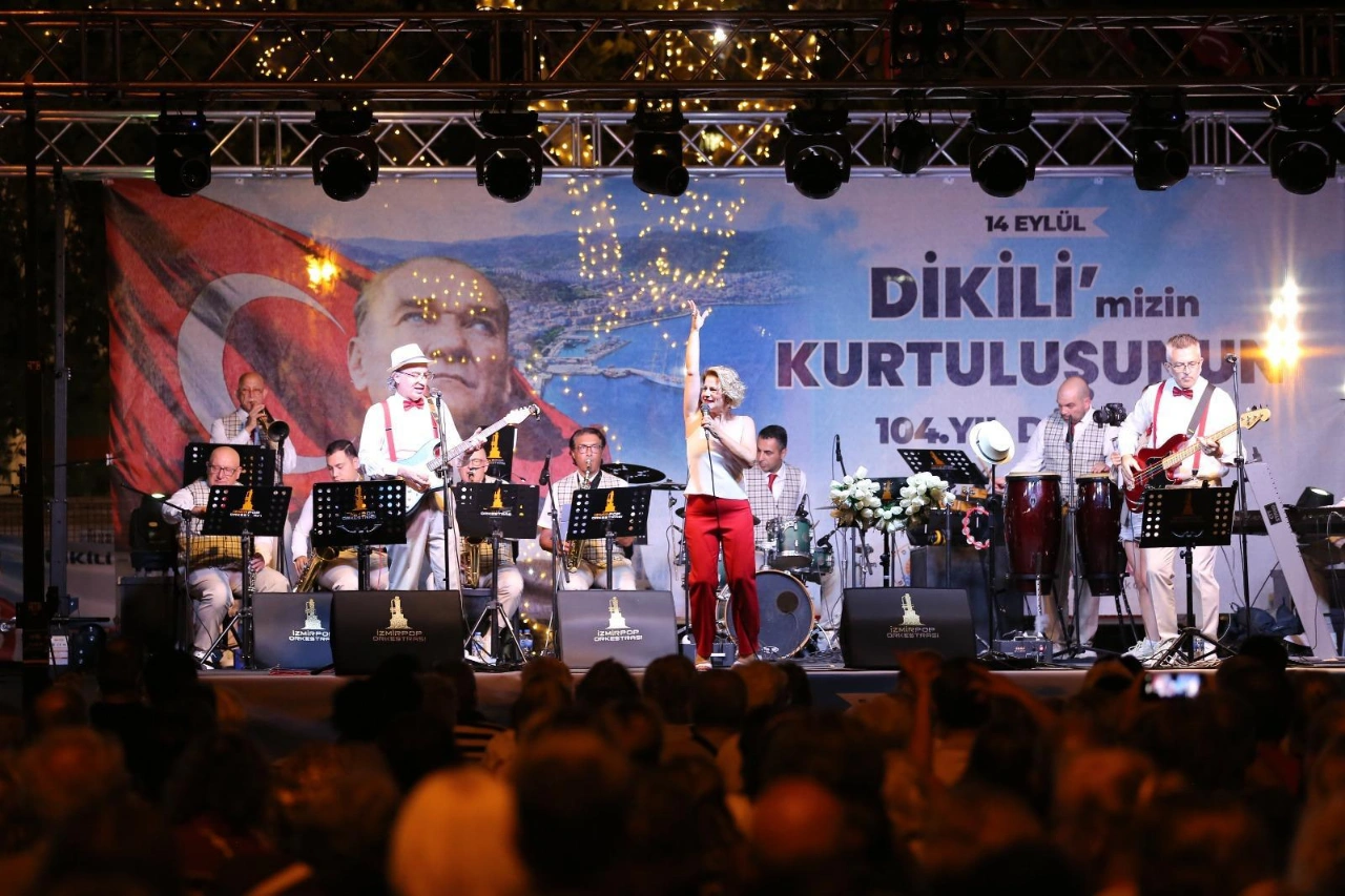 Dikilide 14 Eylul Kutlamalari Meydanlara Tasindi Yenibakishaber (2)